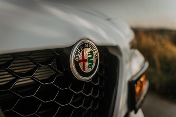 Biała Giulia na śłub i wesele
